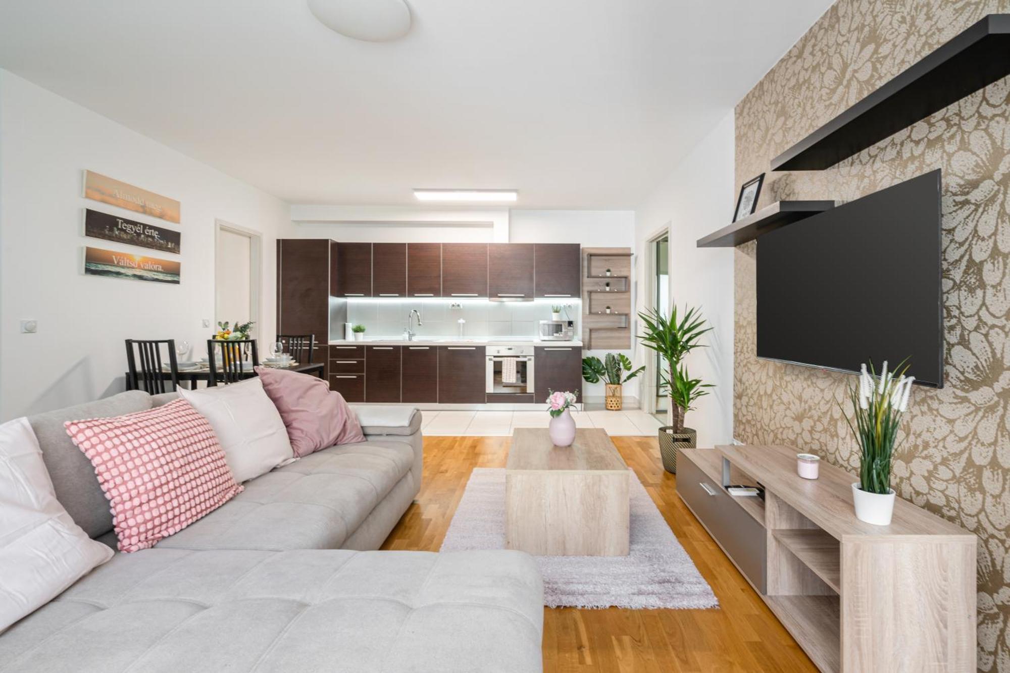 Home Of Serenity - 2 Bdr, Free Parking And Terrace Budapeste Exterior foto