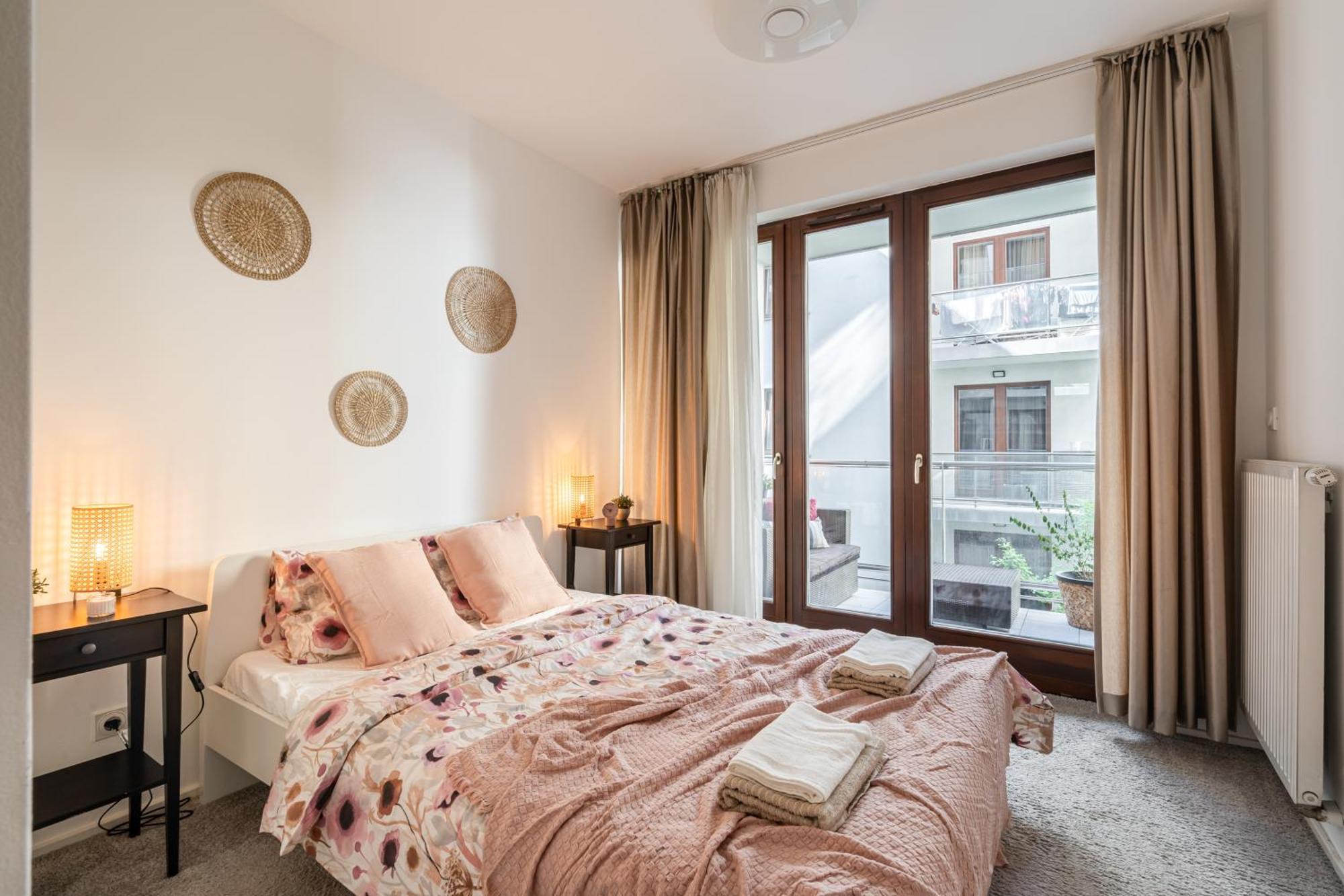 Home Of Serenity - 2 Bdr, Free Parking And Terrace Budapeste Exterior foto