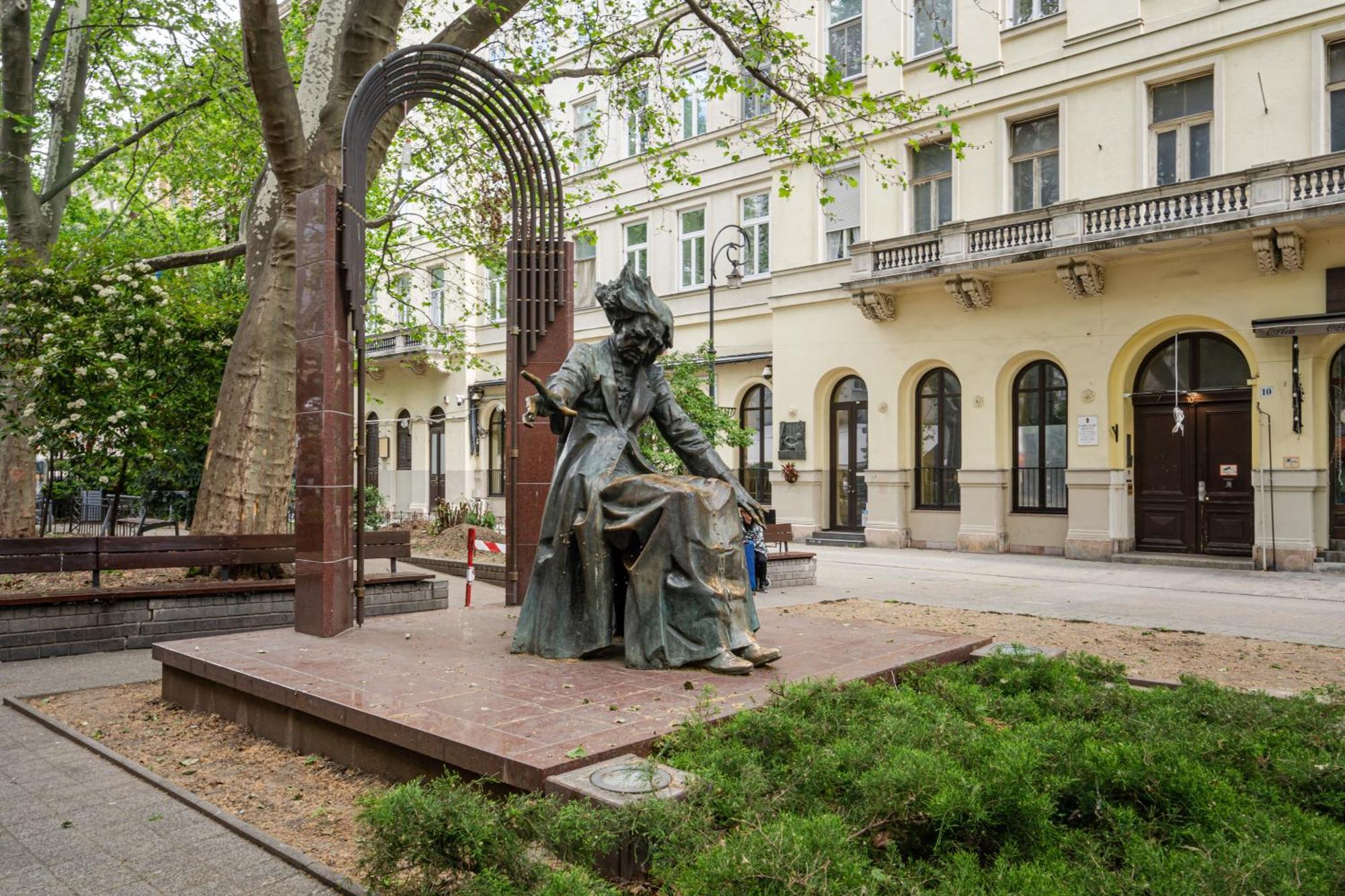 Home Of Serenity - 2 Bdr, Free Parking And Terrace Budapeste Exterior foto
